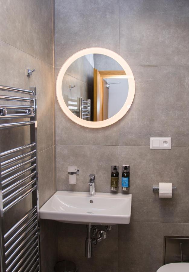 Snowland Apartmany Valča エクステリア 写真