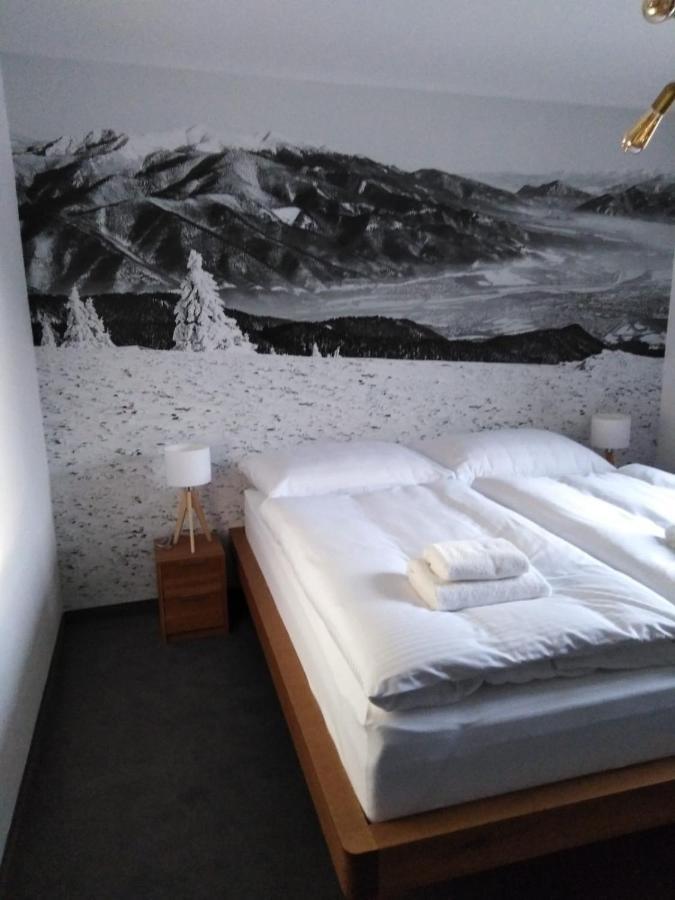 Snowland Apartmany Valča エクステリア 写真