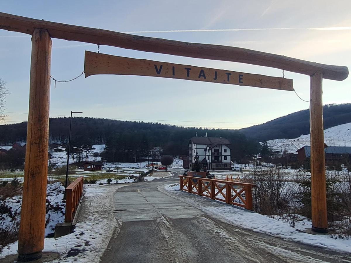 Snowland Apartmany Valča エクステリア 写真