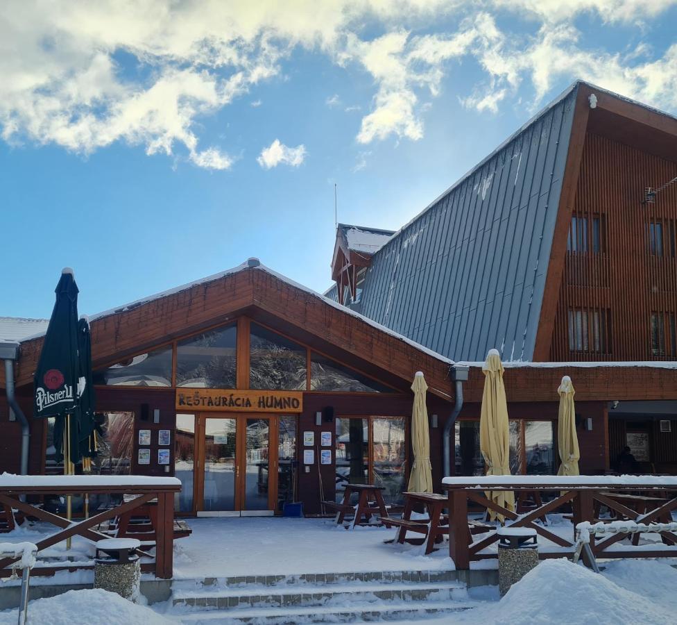 Snowland Apartmany Valča エクステリア 写真